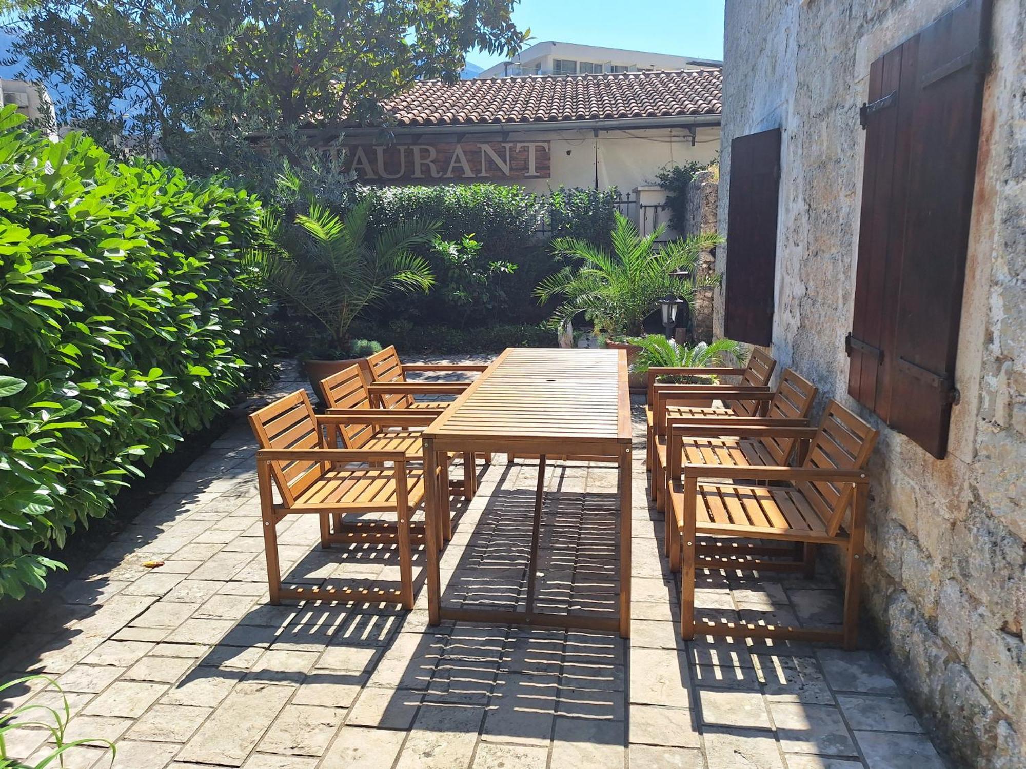 Beachfront House Jovan *