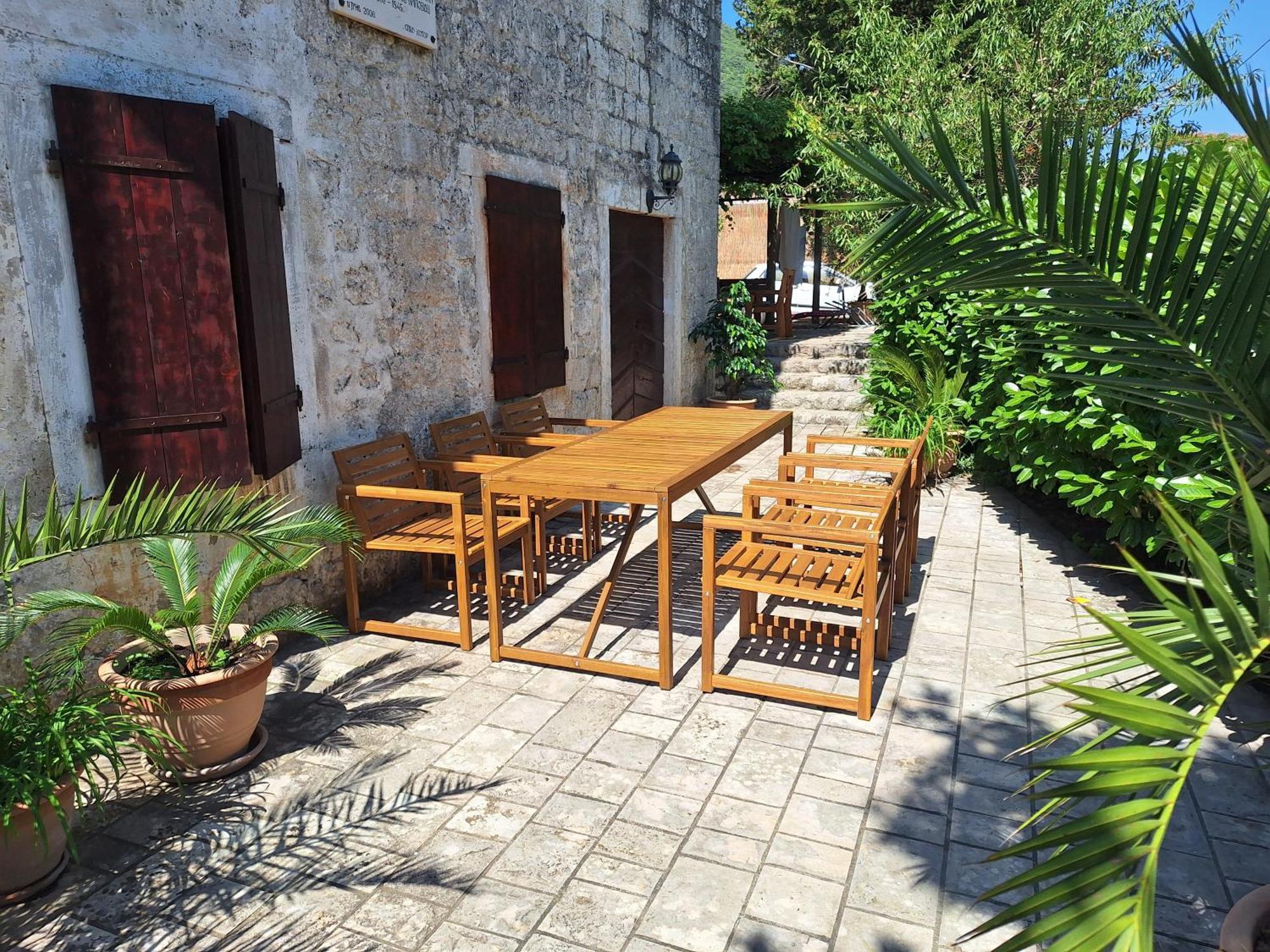 Beachfront House Jovan * Котор